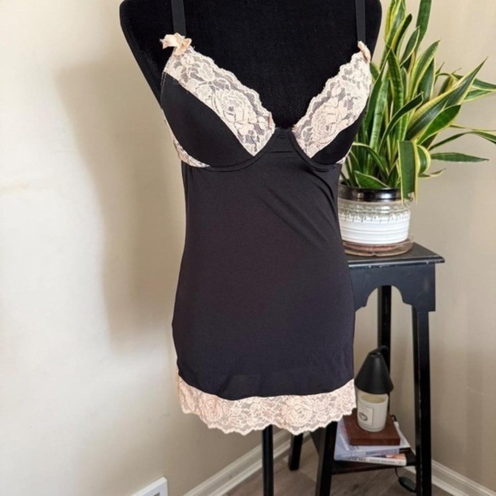 Black Lingerie‎ Slip with Nude Floral Lace Cups Women's M